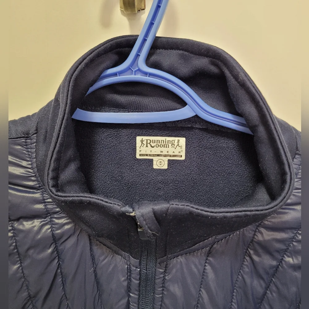 Running Jacket - Picture 2 of 7